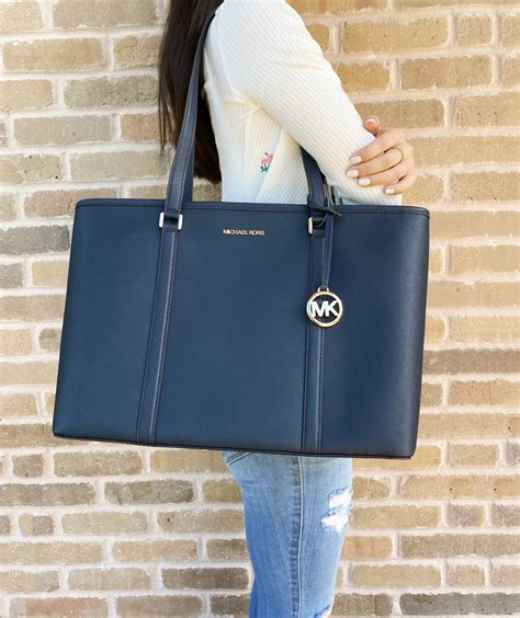 michael kors sady laptop bag